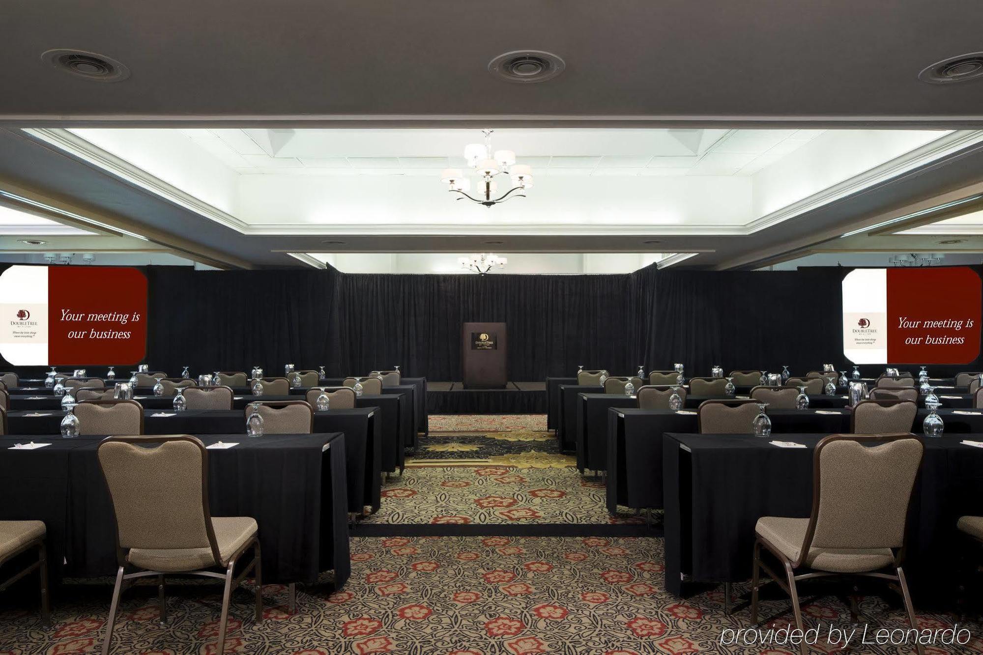 Doubletree By Hilton Hotel Raleigh - Brownstone - University Esterno foto