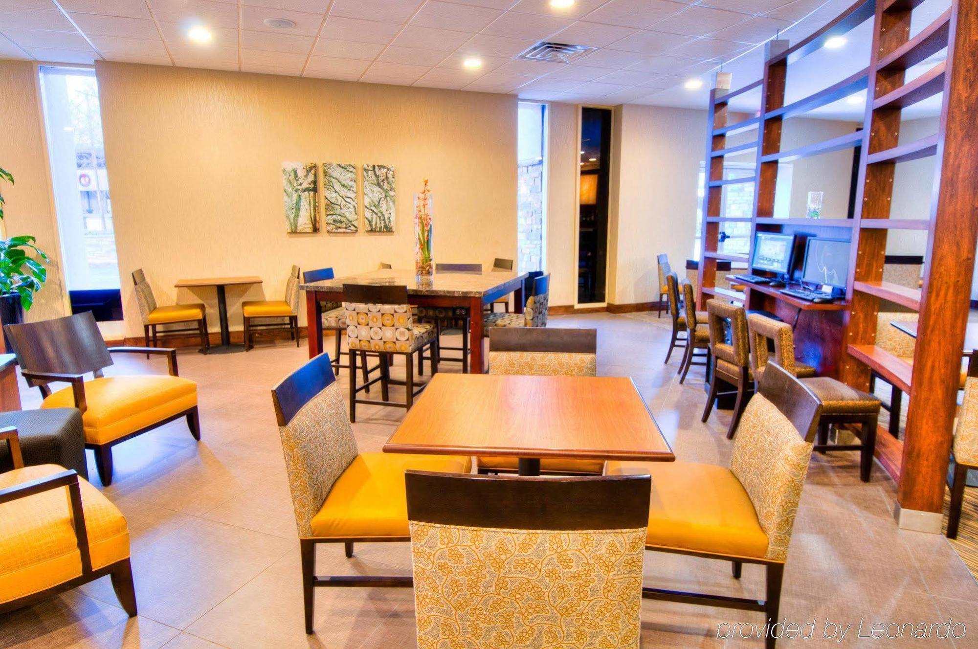 Doubletree By Hilton Hotel Raleigh - Brownstone - University Esterno foto