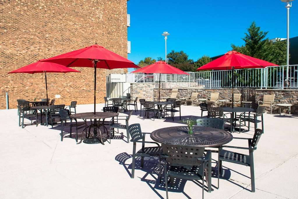 Doubletree By Hilton Hotel Raleigh - Brownstone - University Esterno foto