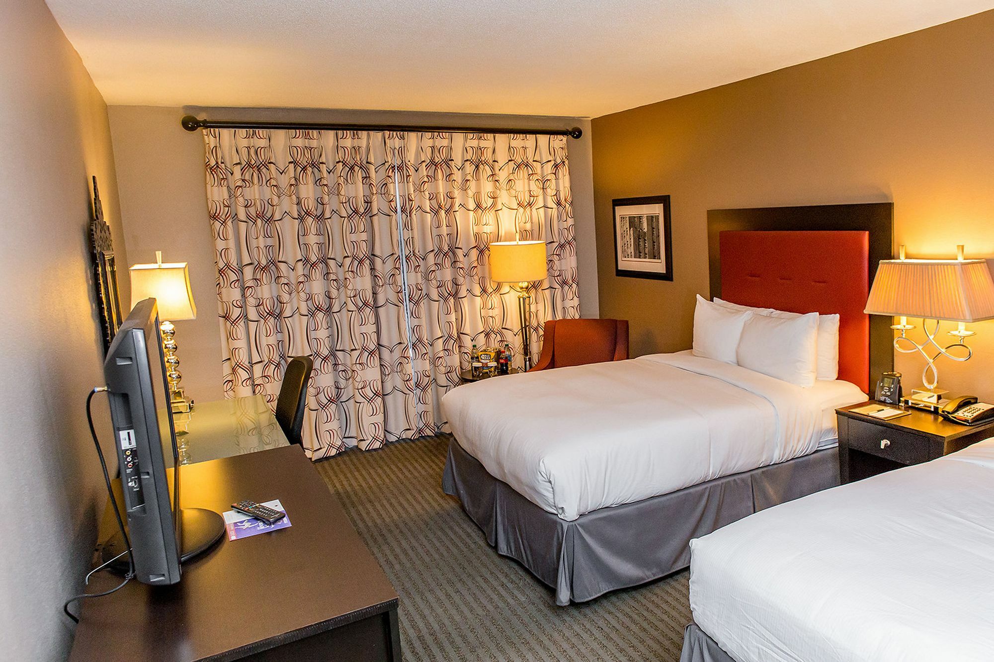 Doubletree By Hilton Hotel Raleigh - Brownstone - University Esterno foto