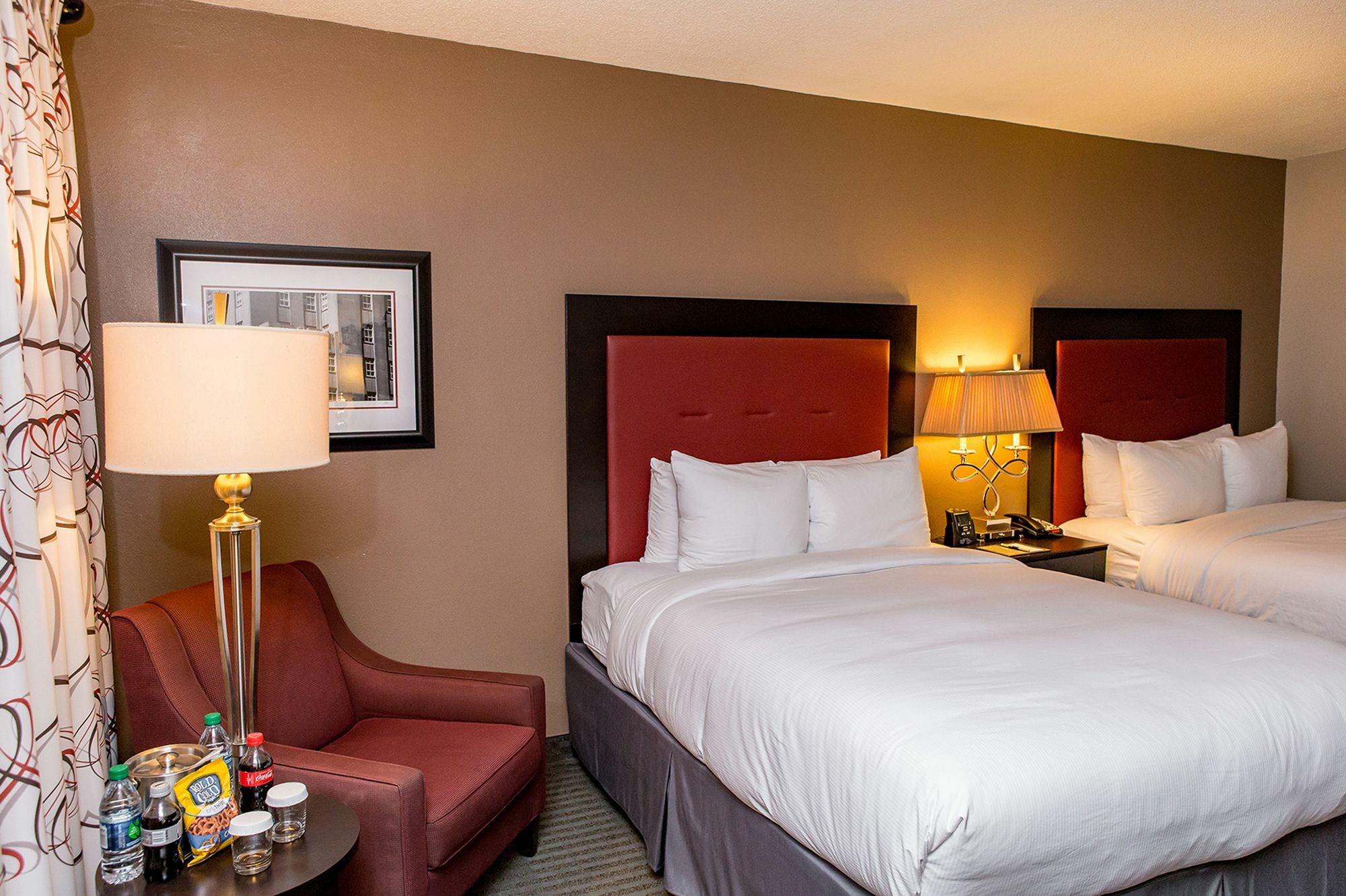 Doubletree By Hilton Hotel Raleigh - Brownstone - University Esterno foto