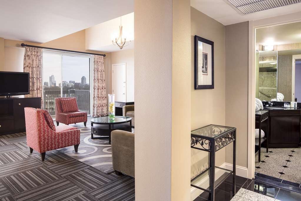 Doubletree By Hilton Hotel Raleigh - Brownstone - University Camera foto